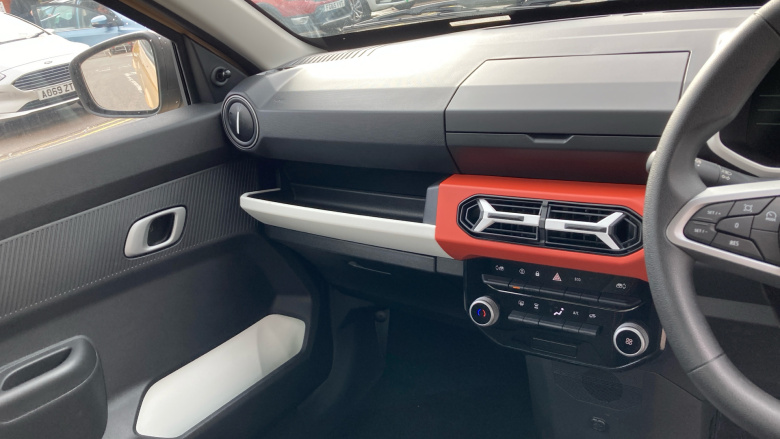 Dacia Spring 27kWh Expression 65 48kW 5dr Auto Electric Hatchback